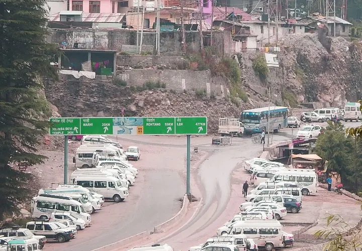 Manali Taxi Tour Package, Kullu Manali Sissu Taxi Tour